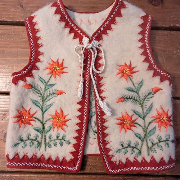 Vintage hand-embroidered Ethnic Wool Vest POLAND Child SizeChristmas